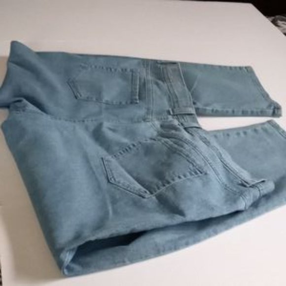 Gloria Vanderbilt Women's 5 Pocket Classic Jeans - Size (20W) - Bleached Denim - Picture 2 of 5